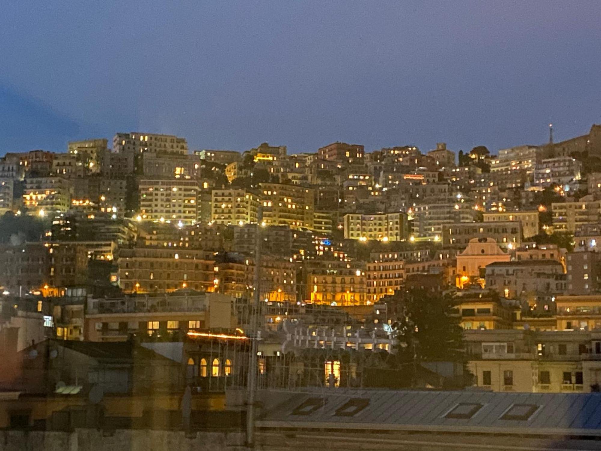 나폴리 La Casa Di Nettuno 아파트 외부 사진